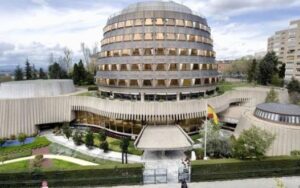 Victoria histórica: el Tribunal Constitucional permite impugnar despidos colectivos a título individual tribunal-constitucional