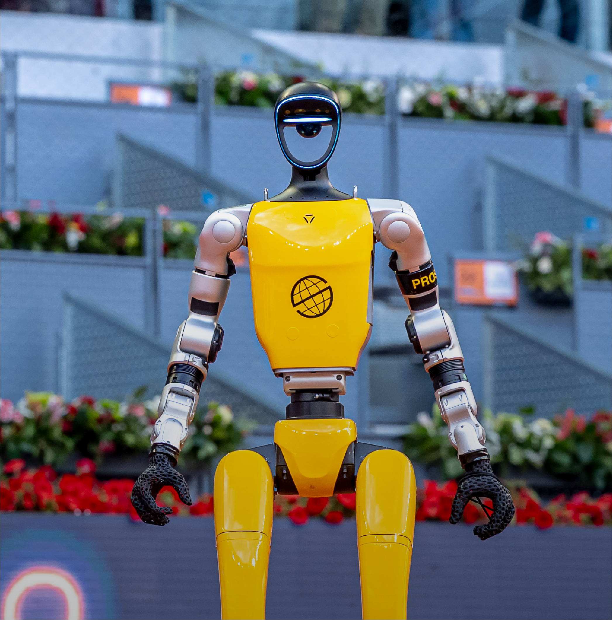 Yellow Pro, robot humanoide teleoperado de Prosegur Security en el Mutua Madrid Open